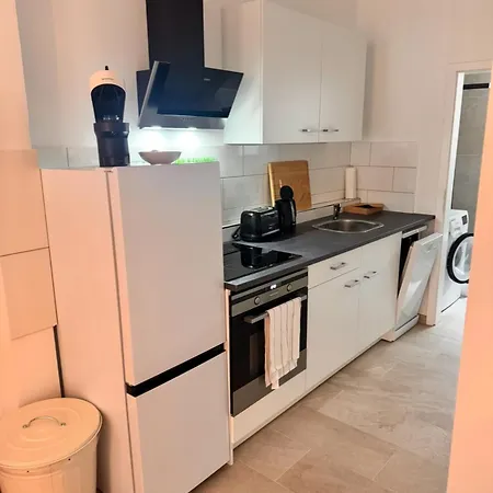 New In Buckau - Waschmaschine, Smart-tv, Neues Badezimmer * ماغديبورغ
