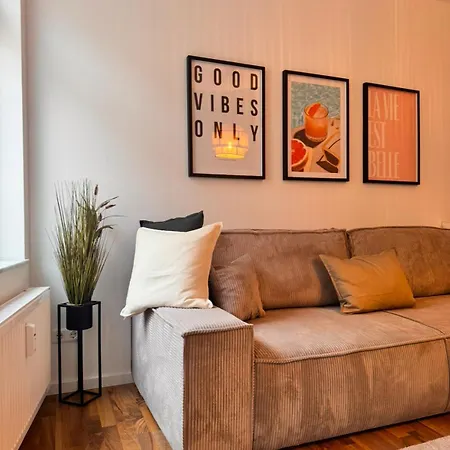 New In Buckau - Waschmaschine, Smart-tv, Neues Badezimmer マクデブルク