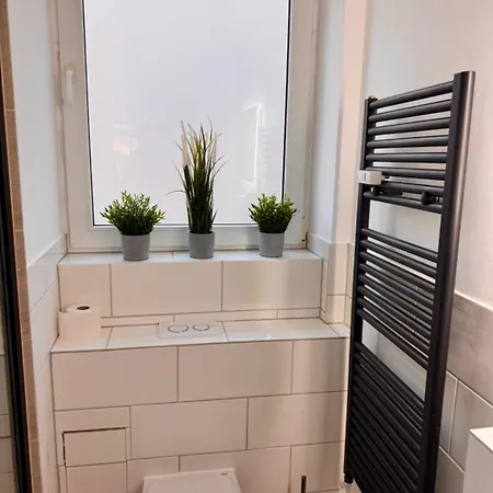 New In Buckau - Waschmaschine, Smart-tv, Neues Badezimmer マクデブルク